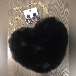 BUNDLE: Black Heart Shaped Purse & Earring Bundle🖤